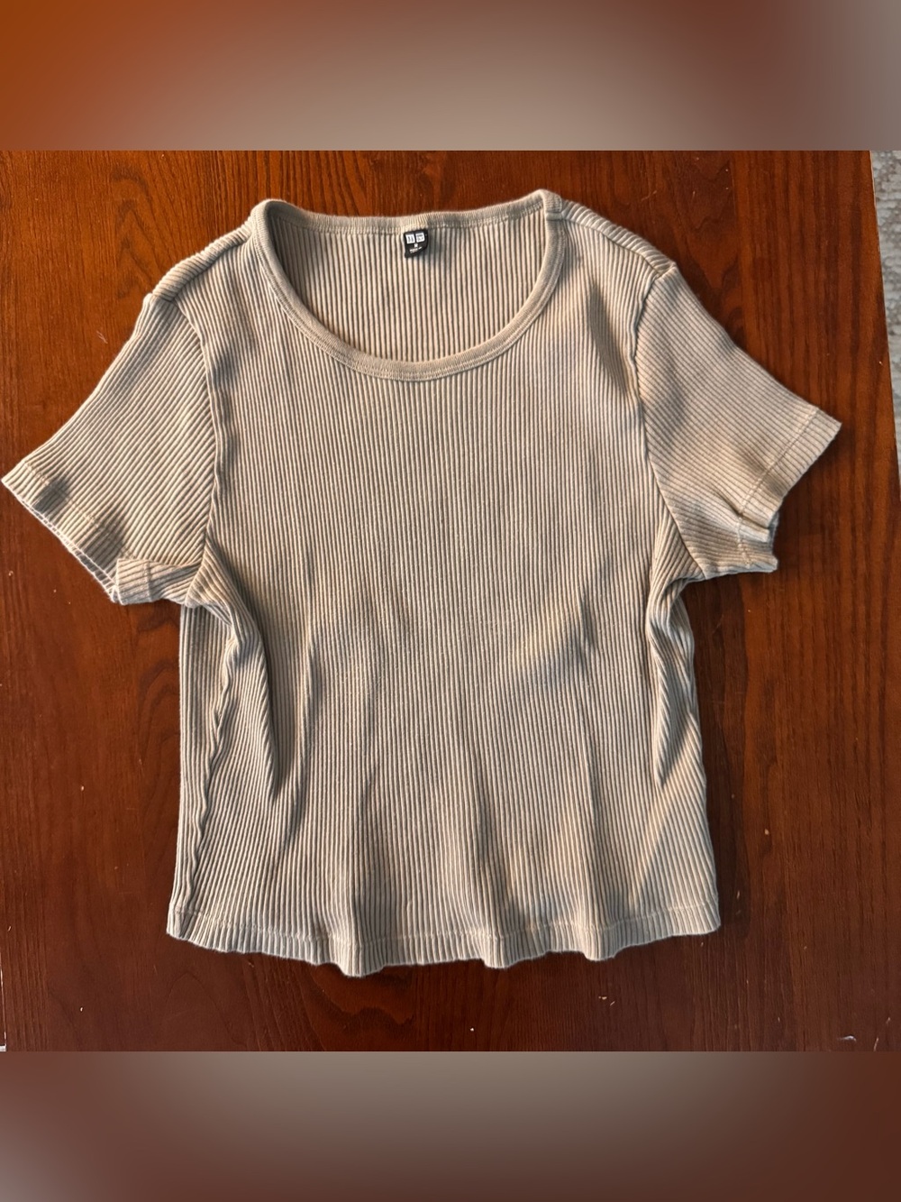 Uniqlo Ribbed Short Sleeve Tee - Light Olive